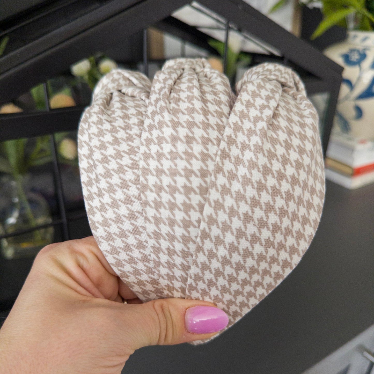 Houndstooth - Beige & Navy