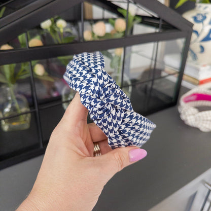 Houndstooth - Beige & Navy
