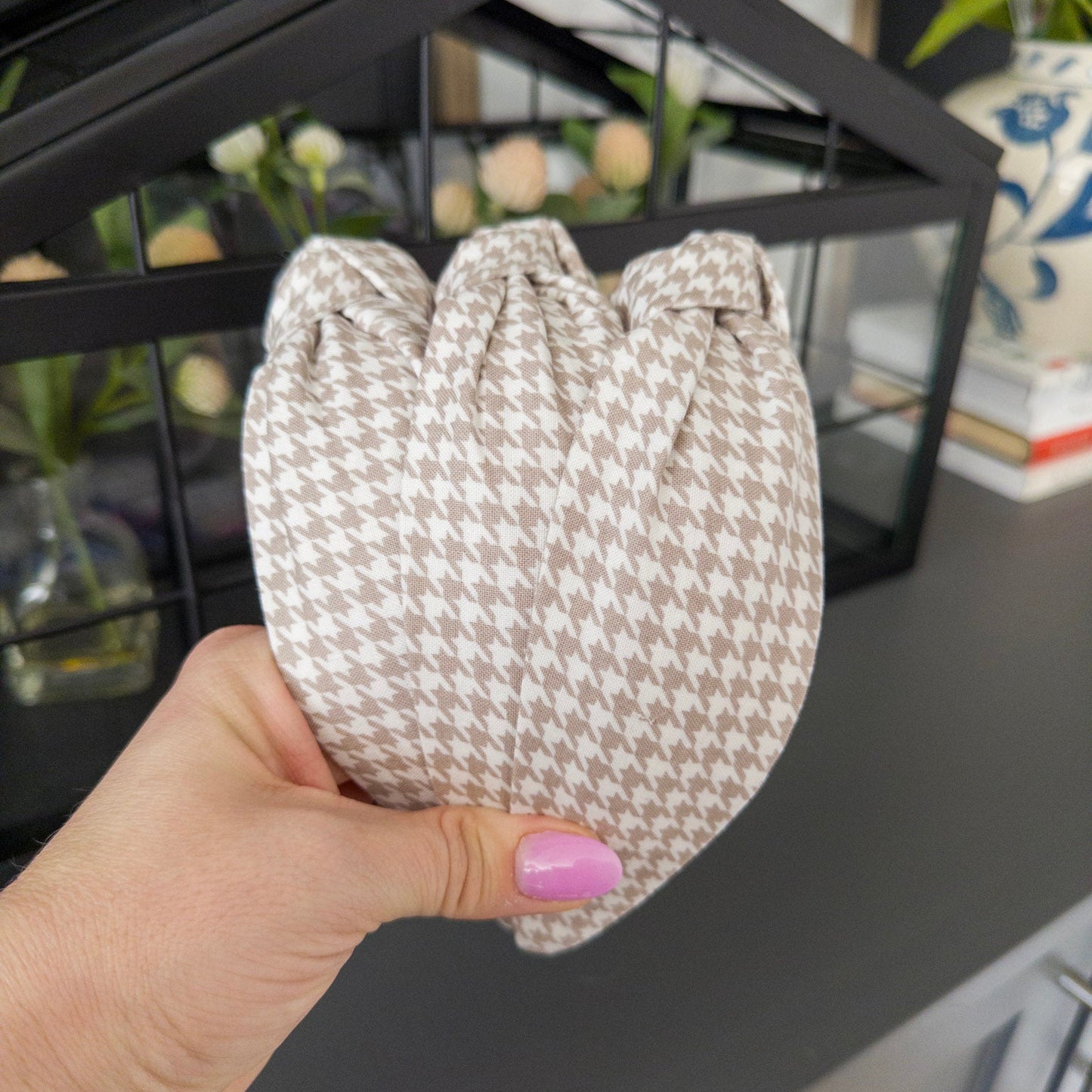 Houndstooth - Beige & Navy