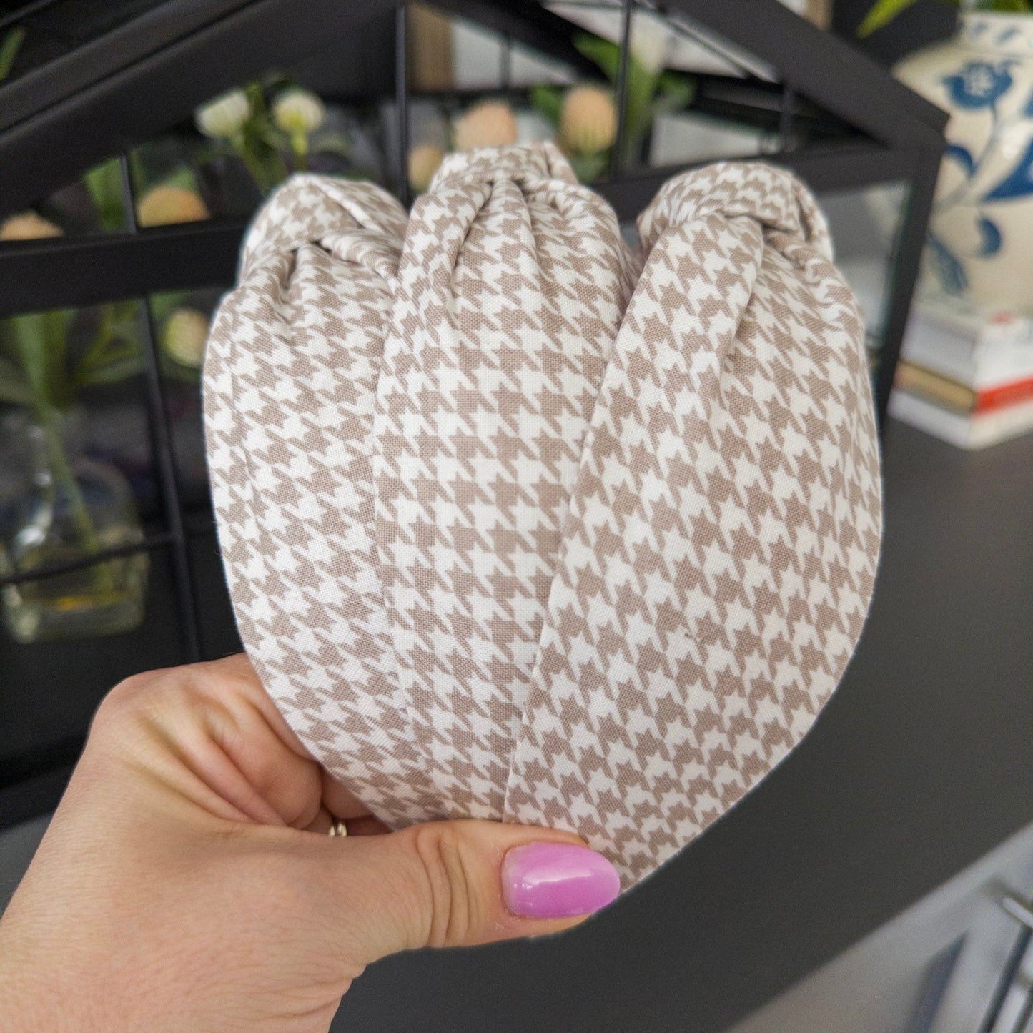 Houndstooth - Beige & Navy