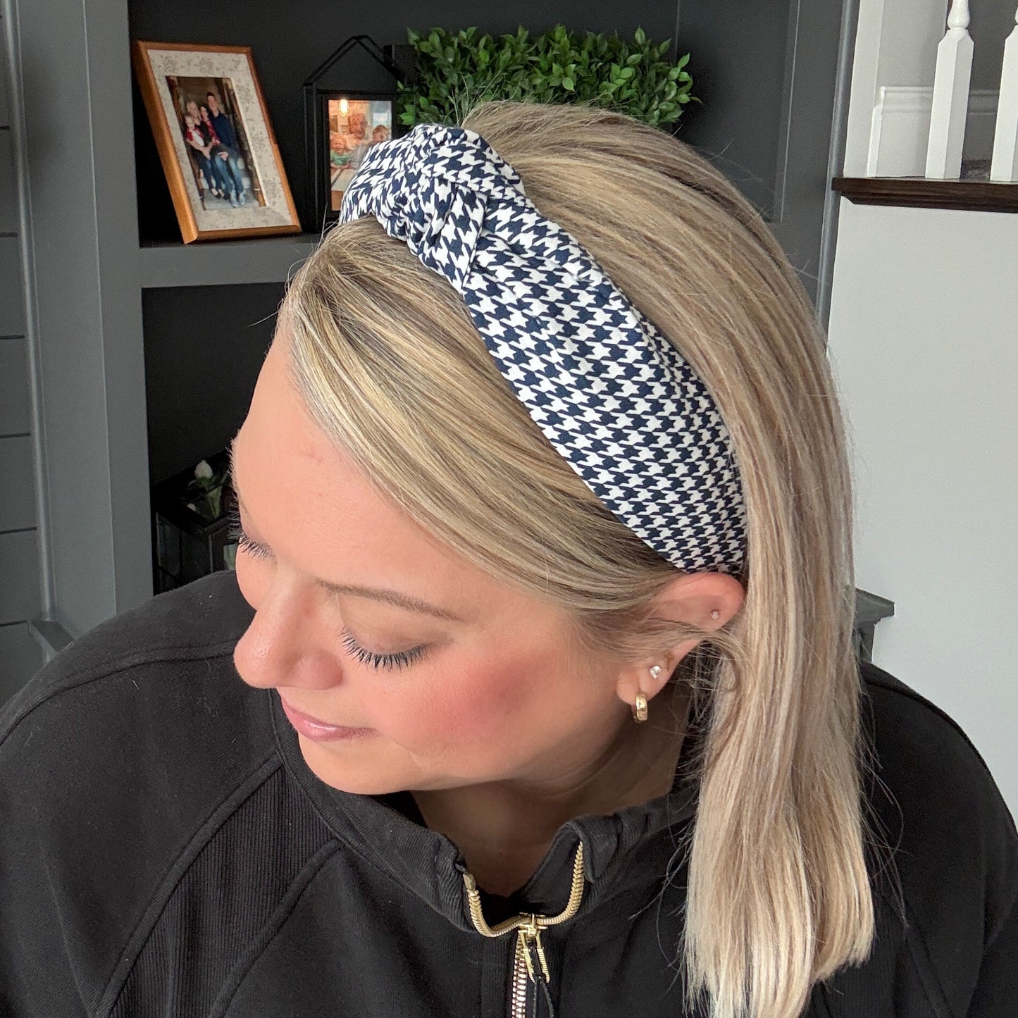 Houndstooth - Beige & Navy