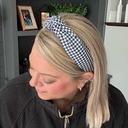 Houndstooth - Beige & Navy