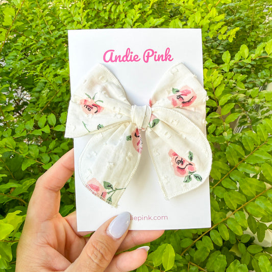 4.5" Pink & White Flutter Bow